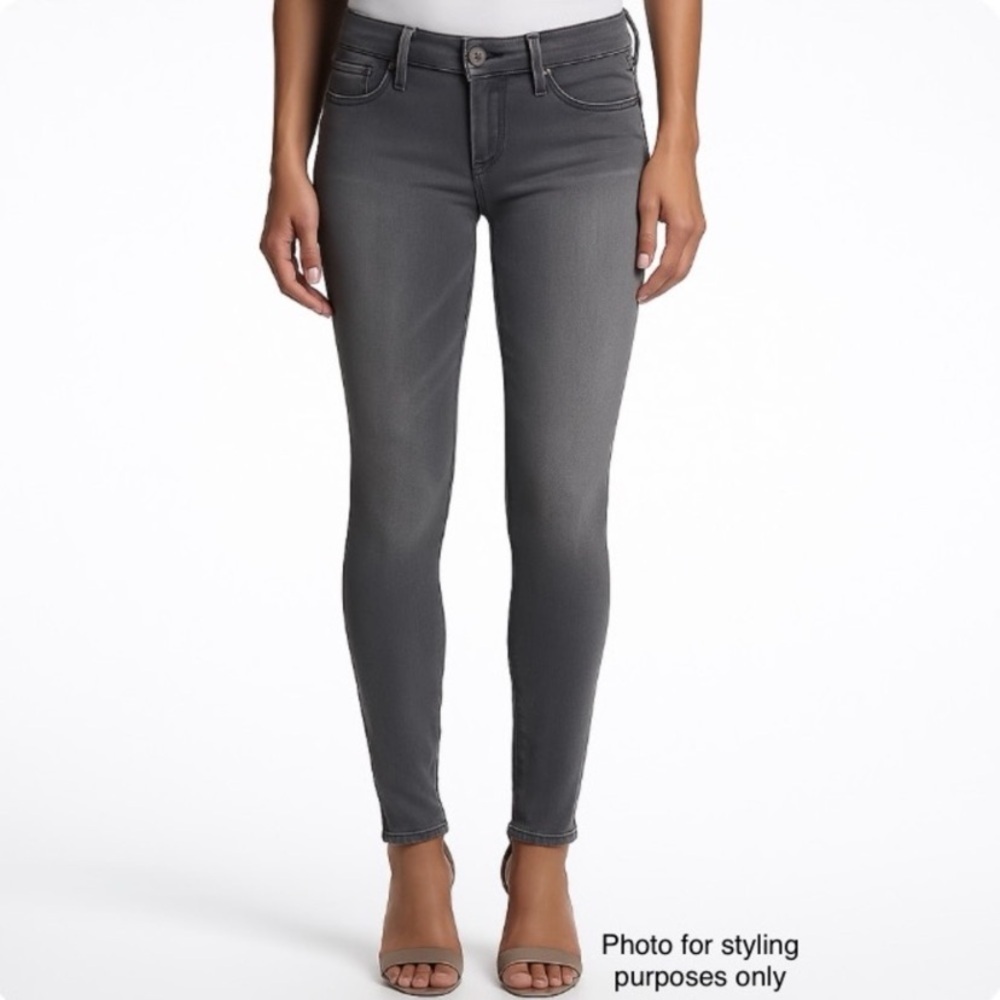 Hudson Krista Super Skinny Gray Jeans Low-Rise Stretch Your new go-to gray jeans